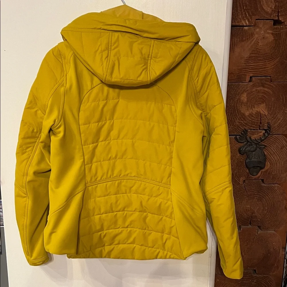 Yellow Lululemon Quilted Women's Jacket - Picture 2 of 2